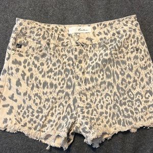KanCan Shorts